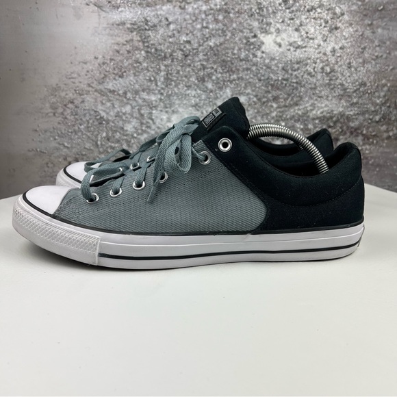 527 Converse Black and Gray High-Top Sneakers with Iconic Design men’s 13 - Picture 4 of 11
